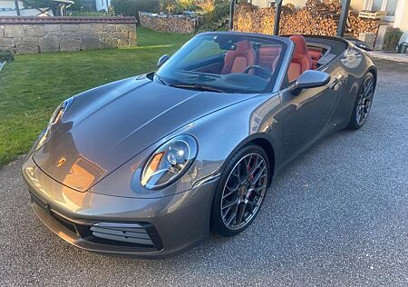 Porsche 992 Cabrio Chrono BOSE SpAGA 21" Memory 4RadLenk
