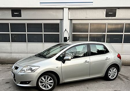 Toyota Auris Executive 2. Hand TÜV Neu inkl. 1 Jahr Garantie