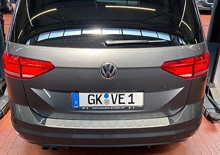 VW Touran Volkswagen 2.0 TDI SCR DSG IQ.DRIVE IQ.DRIVE