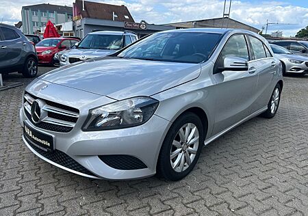 Mercedes-Benz A 180 BlueEfficiency*Navi/Klima/PDC*