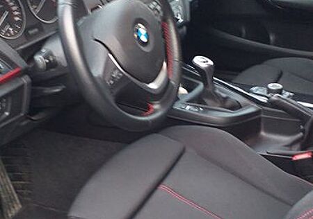 BMW 116i Sport Line - 1.Hand - Garagenfahrzeug