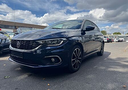 Fiat Tipo Lounge. Navi. Kamera. Neu TÜV