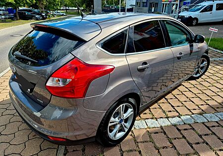Ford Focus 1,0 EcoBoost 92kW Titanium GARANTIE