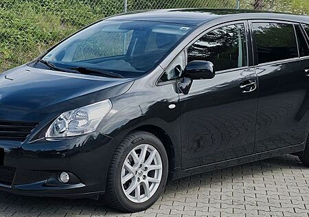 Toyota Verso 1.8l Travel 1.Hand Navi Kamera Tüv neu