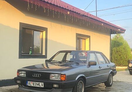Audi 80