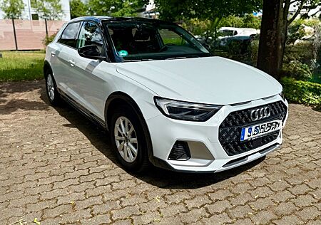 Audi A1 30 TFSI allstreet