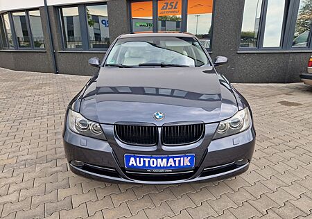 BMW 330i Limousine EGSD Leder Navi PDC Xenon SH
