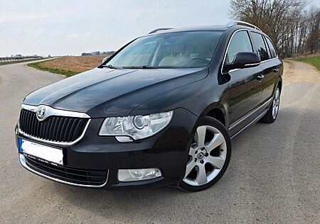 Skoda Superb Combi 2.0 TSI Leder, Pano, AHK, TÜV neu