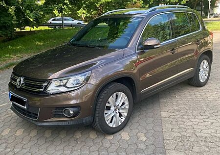 VW Tiguan Volkswagen 2.0 TDI BlueMotion Tech LIFE AHK/NAVI/PDC