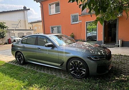 BMW 530e xDrive A - M Sportmaket LP 106.000 €