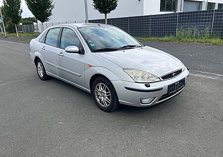 Ford Focus 1.6 Ghia,Automatik