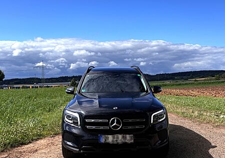 Mercedes-Benz GLB 200 d/ Night/ Junge-Sterne/ Service neu