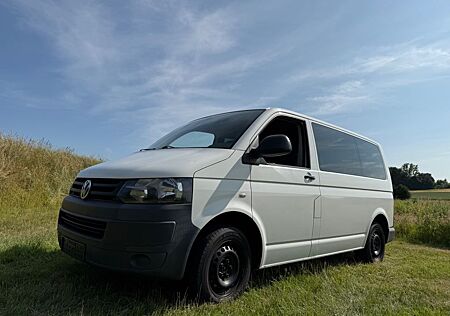 VW T5 Caravelle Volkswagen T5 Camper Caravelle 2.0l TDI AHK SHZ Klima Tempo