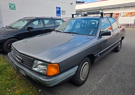 Audi 100 2.3 Limousine "Tüv , H-Zulassung + ZR neu"