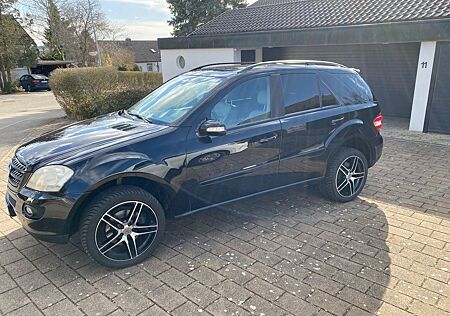 Mercedes-Benz ML 350 4MATIC - Motor mit ca. 75.000km