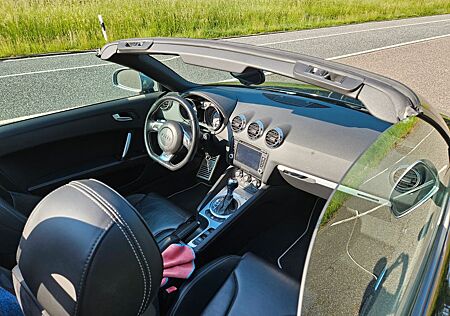 Audi TTS Roadster 2.0 TFSI S tronic quattro -