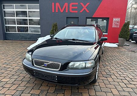 Volvo V70 2.4 Comfort 140 PS HU 11/26 AHK Leder SH Alu