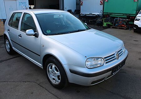 VW Golf Volkswagen 4 1.6L*EDITION*KLIMA*AUTOMATIK*5TÜRIG*PDC*