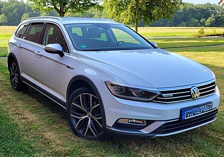 VW Passat Alltrack Volkswagen 2.0 TDI SCR 140kW DSG+LED+DCC