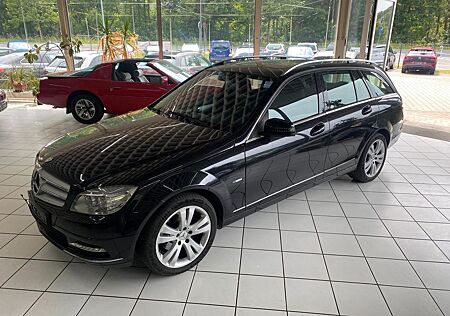 Mercedes-Benz C 250 CGI Schiebedach Avantgarde Navi Teilleder