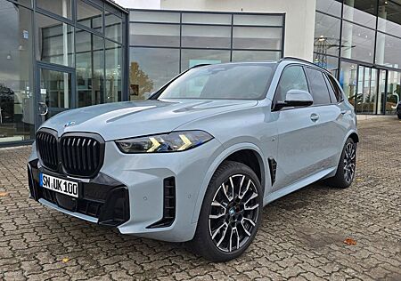 BMW X5 xDrive40d M Sport Pro/SkyLounge/Sportdifferen