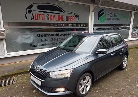 Skoda Fabia 1.0 60PS SCHECKHEFT+SH+ALLWETTER+KLIMA+ALU