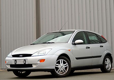 Ford Focus 1.6 Futura 2 Tüv 07/27 Klima