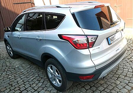 Ford Kuga eco boost 8 fach bereift, Navi, Touch SHZ
