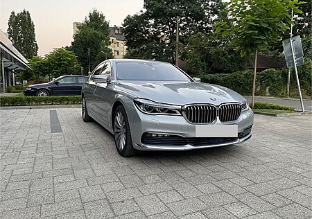 BMW 740i - G11-Laser-SoftCl-NappaLeder360° Sitzklima