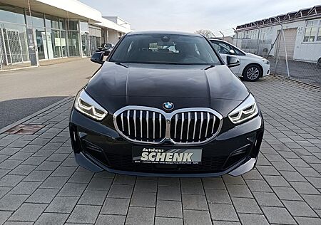 BMW 120i M Sportpaket/ LED/ Navi/ PDC