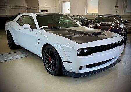 Dodge Challenger /6.4/V8/WIDEBODY/DISTRONIC/HARMAN