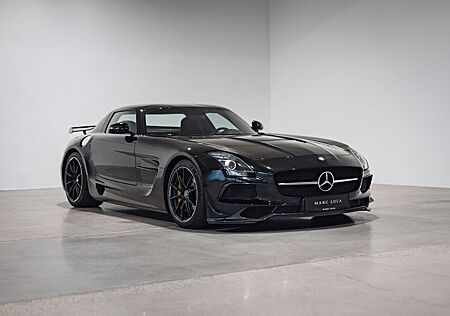 Mercedes-Benz SLS AMG Black Series Track Package Carbon