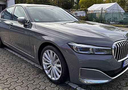 BMW 745e Limousine Head-Up DAB WLAN RFK el. Sitze