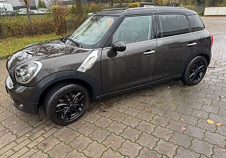 Mini Cooper Countryman mit wenig Km