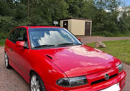 Opel Astra 2.0 16V GSI