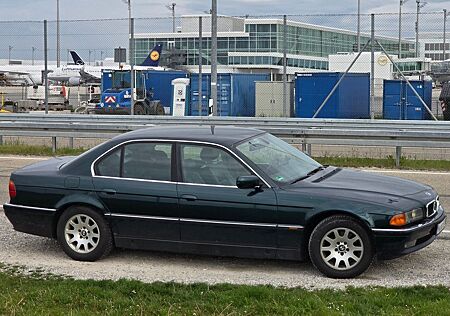 BMW 728i A - mit LPG