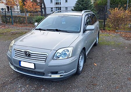 Toyota Avensis Combi Sol 2.0-l-VVT-i Sol