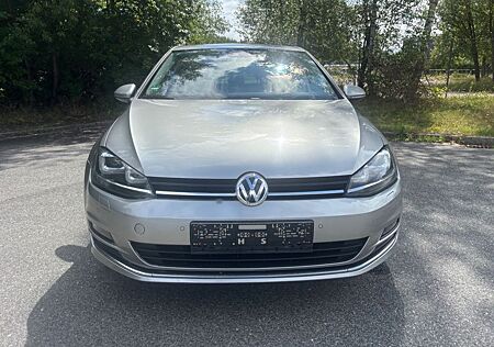 VW Golf Volkswagen VII Lim. Highline BMT Xenon*Automatik