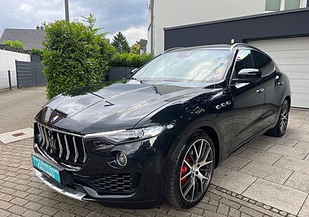 Maserati Levante S*TÜV NEU*1 HAND*DEUTSCHES AUTO*CARBON*
