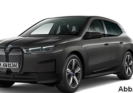 BMW iX xDrive40 Klimaaut. AHK Komfortzugang