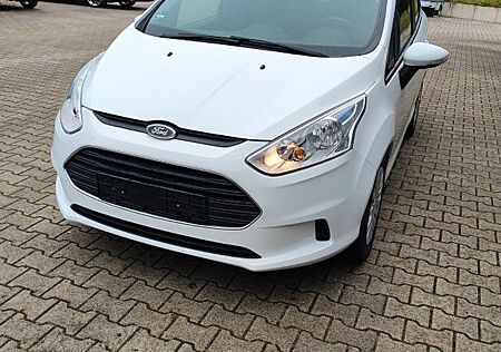 Ford B-Max 1,4 66kW Cool & Connect Cool & Connect