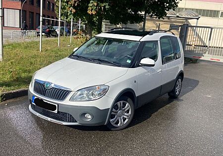 Skoda Roomster Scout Plus Edition"TÜV-NEU"