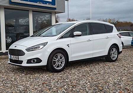 Ford S-Max 2.0 Titanium Automatik NAVI LED AHK