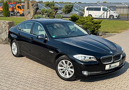 BMW 520 i LIM. 1. HAND SCHECKHEFT UNFALLFREI