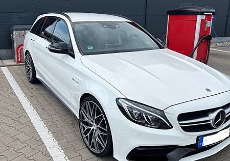 Mercedes-Benz C 63 AMG Mercedes-AMG C 63 T Mercedes-AMG