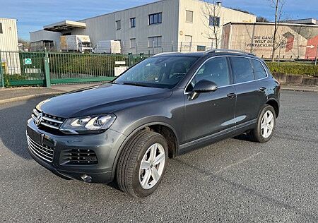 VW Touareg Volkswagen 3.0 V6 TDI Tiptronic, Leder, AHK, 360°