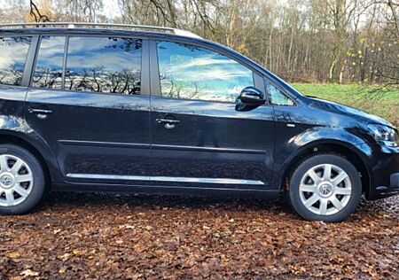 VW Touran Volkswagen 1.6 TDI Cup
