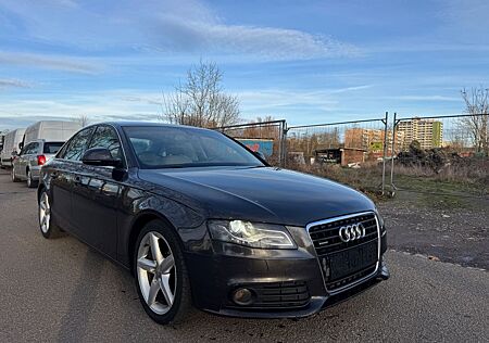 Audi A4 Lim. Attraction quattro 3.0 TDI