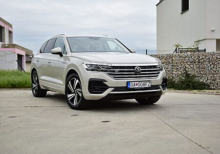 VW Touareg Volkswagen 3.0 V6 TFSI 250kW 4MOT Tiptr. R-Line...