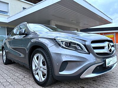 Mercedes-Benz GLA 200 CDI / d Aut. Bi-Xenon Leder Navi AHK Pdc